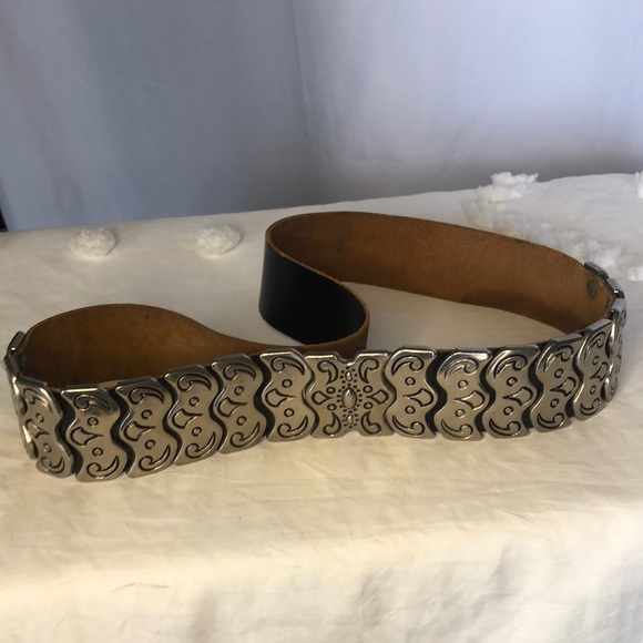 IN TRANSIT soft leather and silver metal waist belt. Size Small to Medium. - Picture 1 of 12